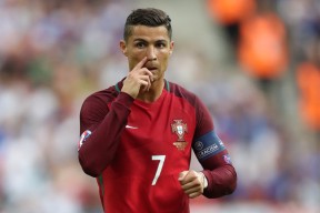 开云体育在线登入-卫冕冠军里尔备战重要比赛，迎战多特蒙德，里德尔多特蒙德