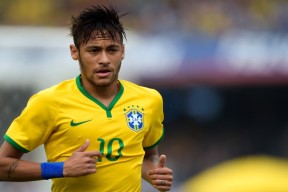 斯洛特：球队表现超出预期，目标是欧冠，斯特洛尔