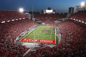 开云APP-“逆境中的勇士，用汗水和拼搏追梦赛季最精彩一战”，逆境挑战