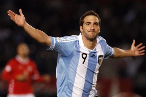 石油人连胜提升球队士气，石油人的七夕